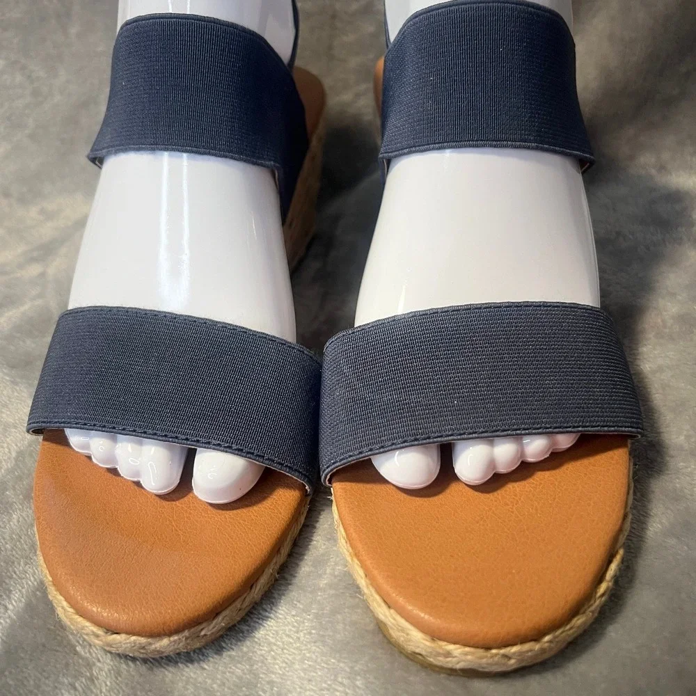Tommy Bahama Navy Wedge Sandals